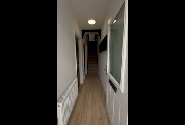 New property  with double ensuite rooms  bills Inc Main Photo