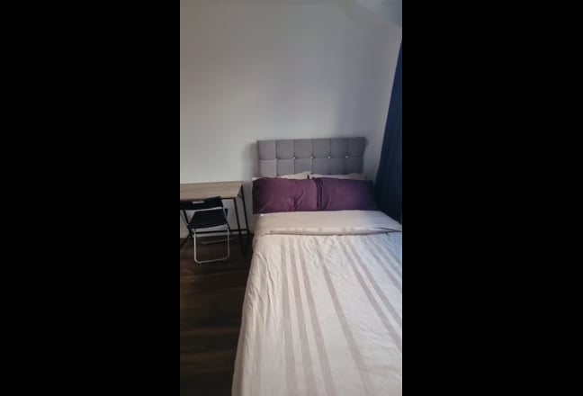 Bright and spacious Double Room Main Photo