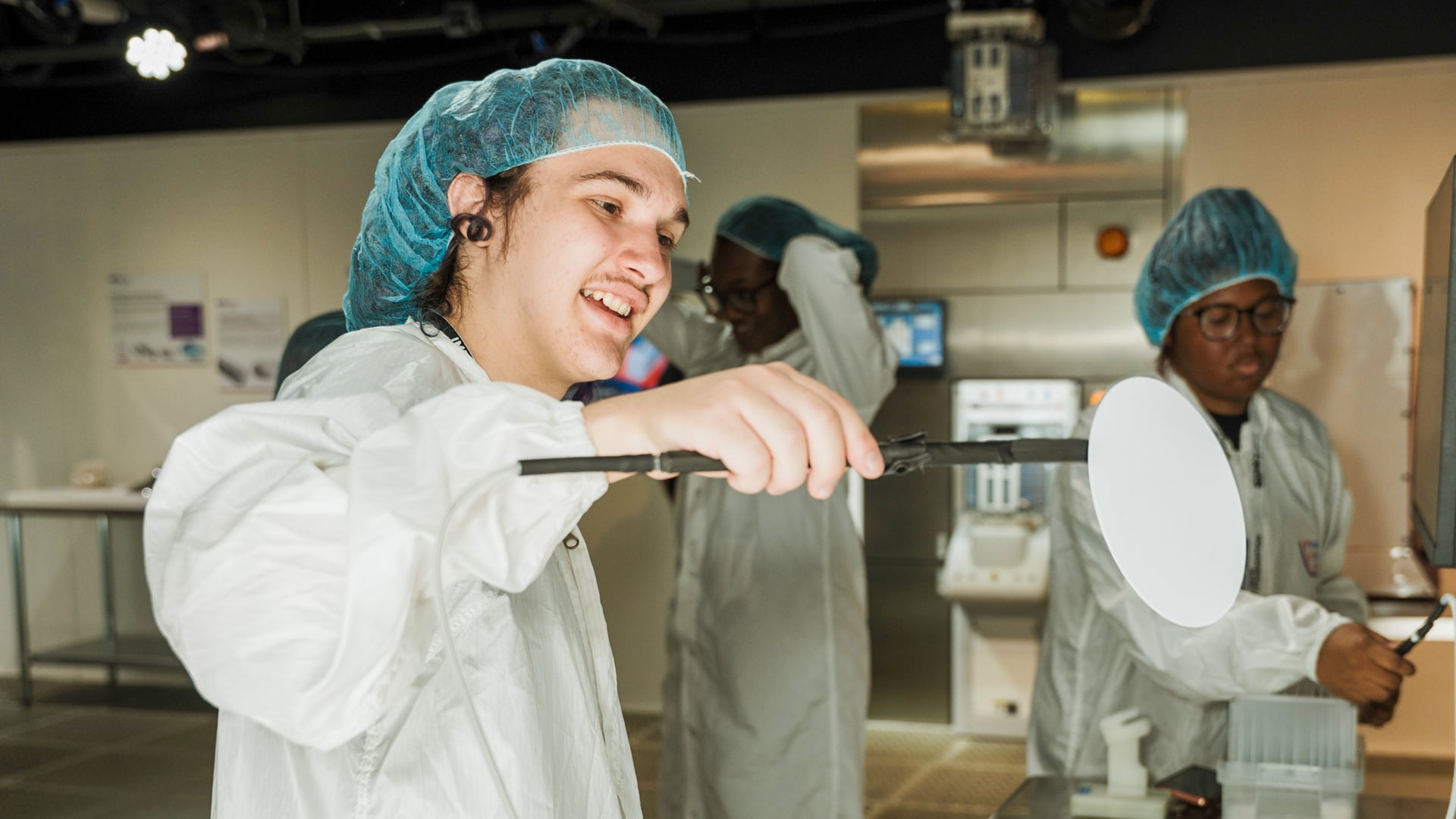 Inspiring the Next Generation: SEMIquest Pop-Up Experience (SEMI Foundation)