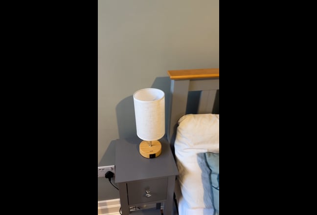 Double Bedroom in SW19 Main Photo