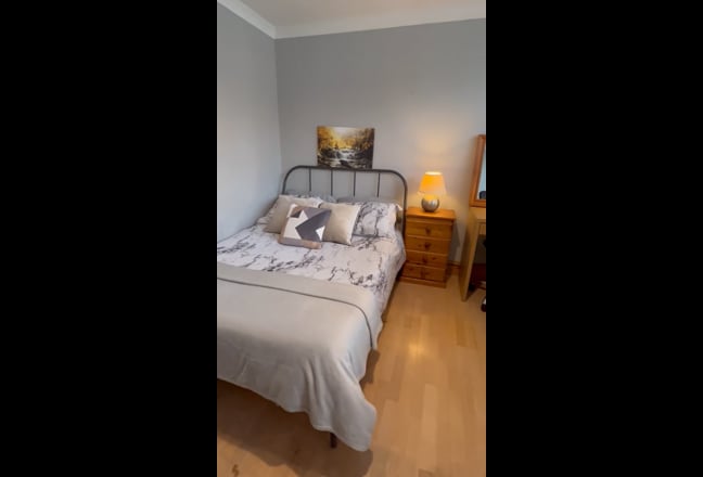 Chelsea & Earls Court TV room Main Photo