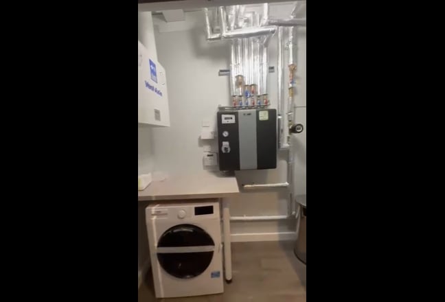 Ensuite room available in 2B2B Flat - LS7 Main Photo