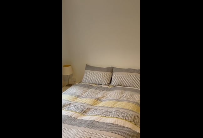 Available Now - 2 Bedroom Flat in Central Reading  Main Photo