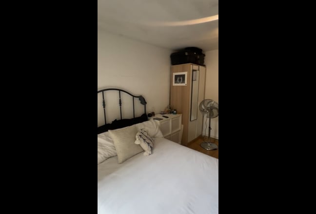 Double Room w/ Private Terrace - Chalk Farm  Main Photo