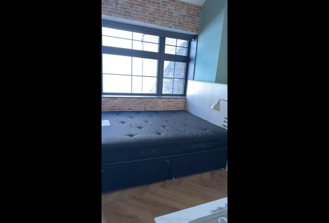 Tenancy Takeover - Student Studio Main Photo