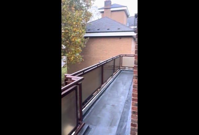 Spacious Room in Modern 4-Bed Flat Main Photo