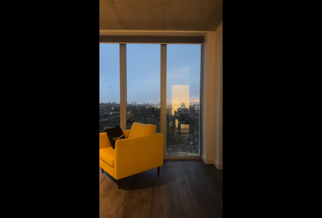 Rooms in a new built high rise building  Main Photo