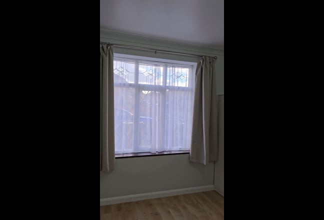 Double room available for rent  Main Photo