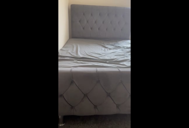 Room shared in a house Main Photo