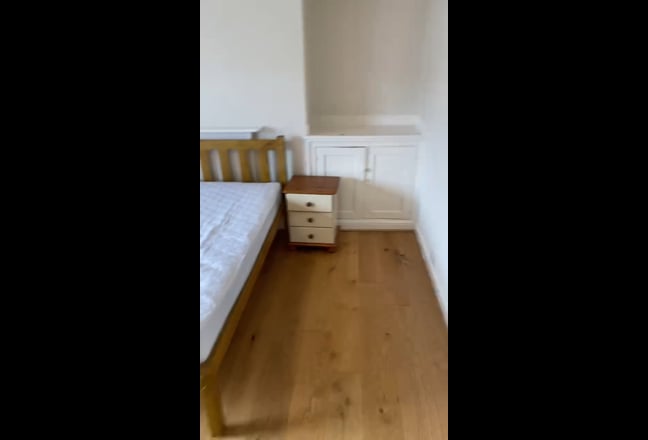 Big double room/Weston/Bath/free on street parking Main Photo