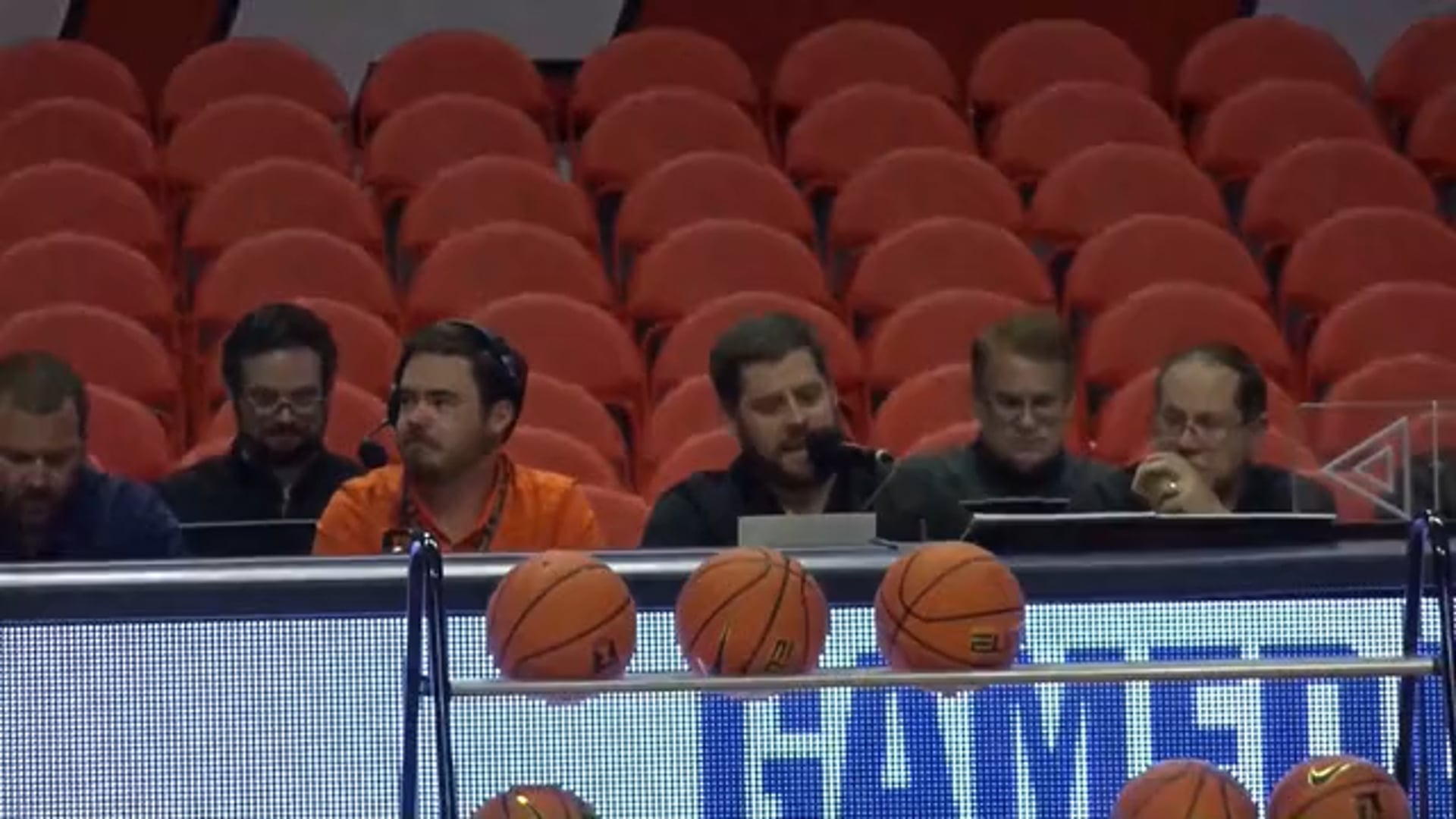 The Voice That Brings Illinois Women’s Basketball to Life