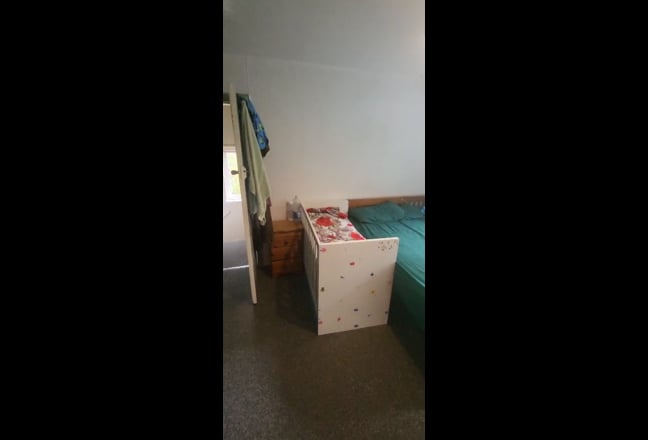 Room in a Family House Main Photo