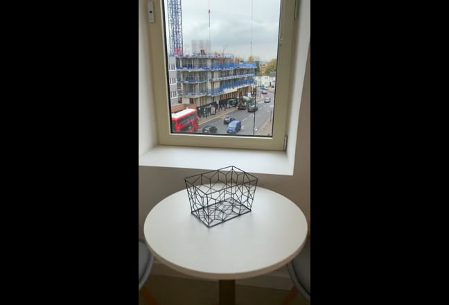 Ensuite spacious studio Main Photo