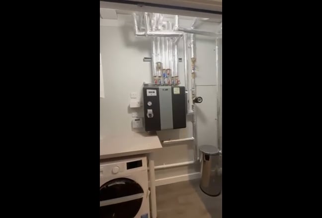 Looking for a flatmate for 2bed Main Photo