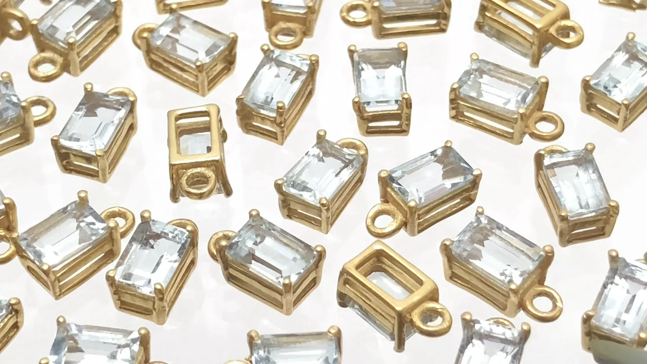 アクアマリン 枠留めレクタングルファセットカット6×4mm 18KGP 2個