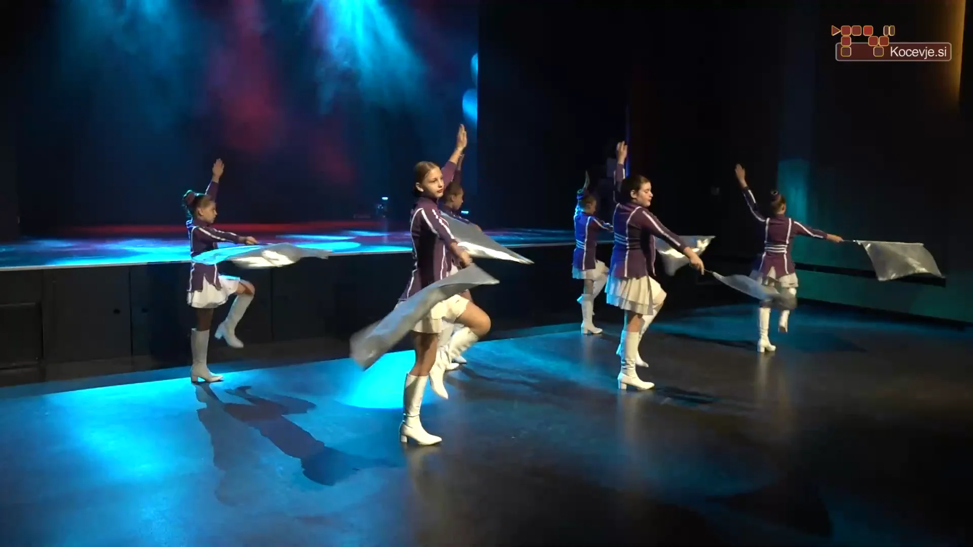 Vpis h kočevskim mažoretam