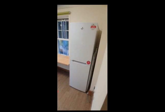 TQ town centre flat share 100m from the harbor Main Photo