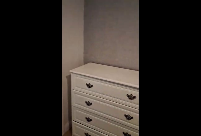 Room to rent in 3 bed semi detached house Main Photo