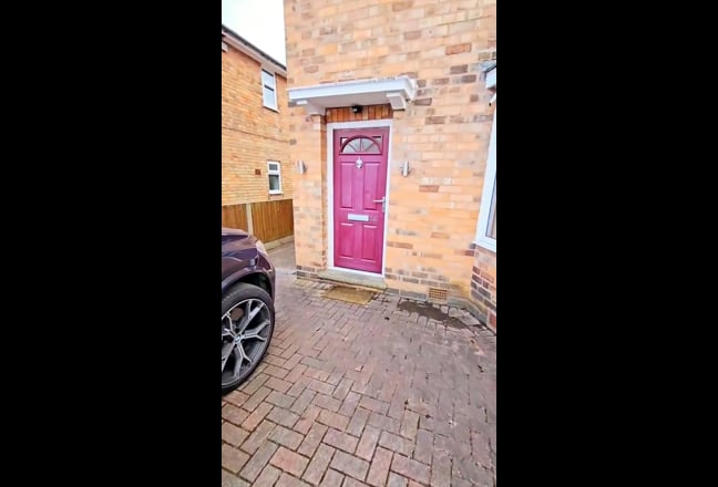 Large Room Super King, Bills inc £600 Main Photo