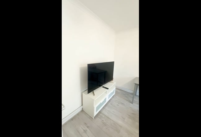 ✨ Charming & Versatile Flat Near Angel Station ✨  Main Photo