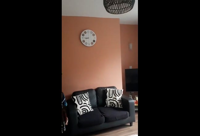 Double Room in Friendly Professional House Share  Main Photo