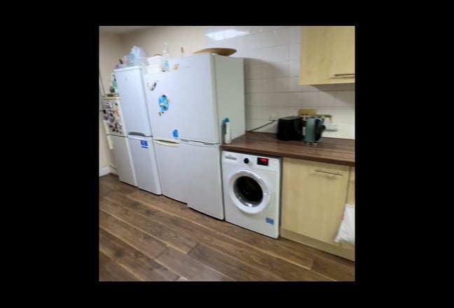Double Room in House Share in Turnpike Lane Main Photo