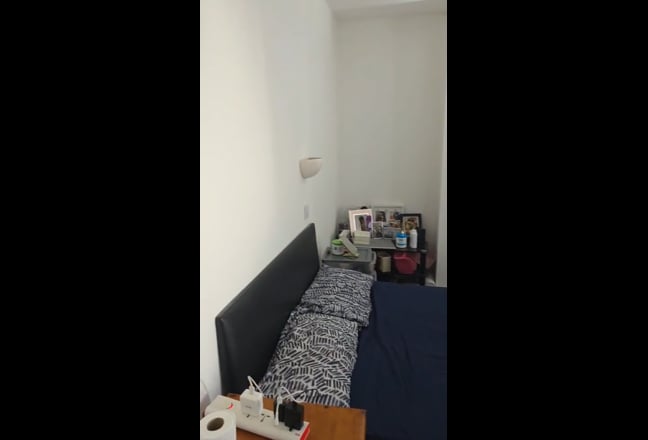 Bright En-Suite Room in Newly Renovated house  Main Photo