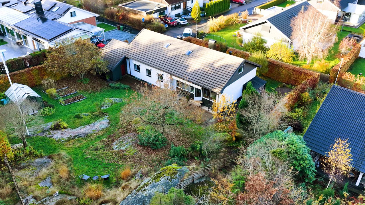 10 rum Villa på Lövkojevägen 13 Kungsbacka Kungsbacka kommun - video