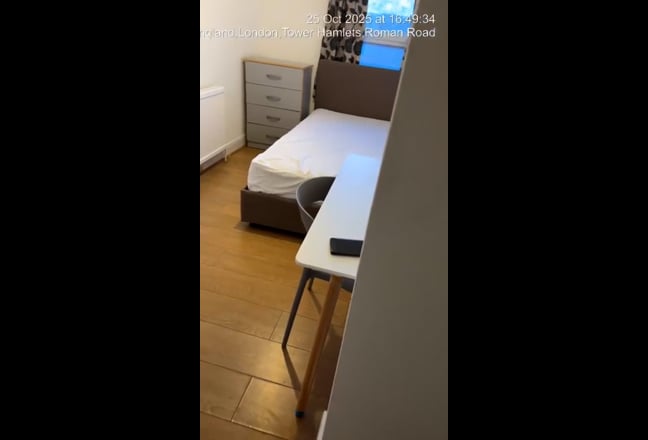 2 Affordable and Connected Rooms in Bow!!! Main Photo