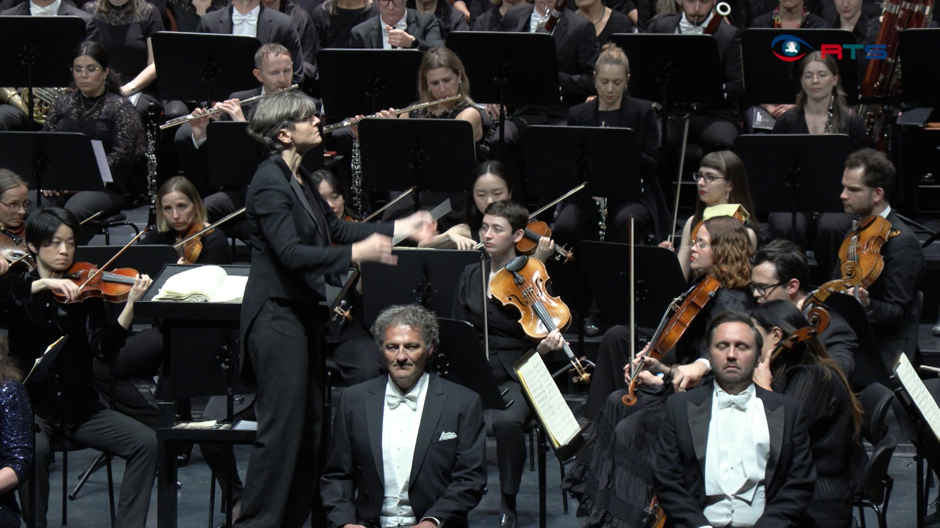 philharmonie-salzburg-spielt-beethovens-neunte-im-grossen-festspielhaus