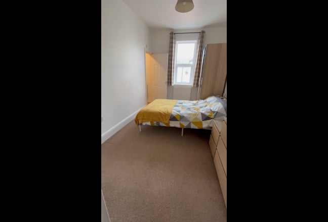 Ensuite in central Hazel Grove near Stepping Hill Main Photo