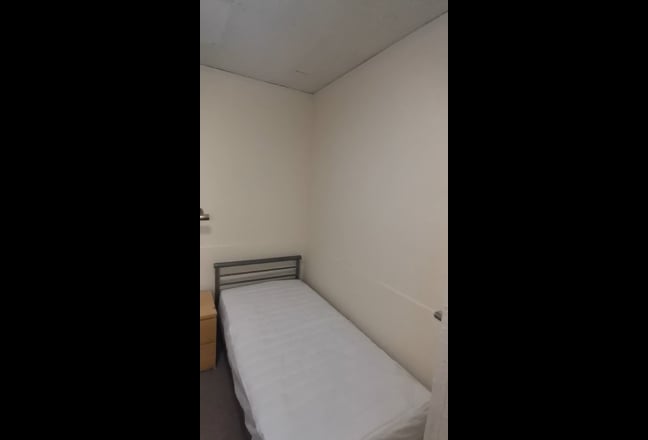 Single Ensuite Room near Lansdowne Main Photo