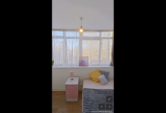 Spacious Double Room in Paddington  Main Photo