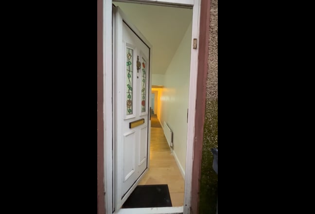 **Bright 2 Bed Flat in Luton Town Centre LU1** Main Photo