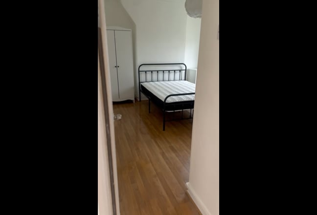 Huge double room like studio is available Main Photo