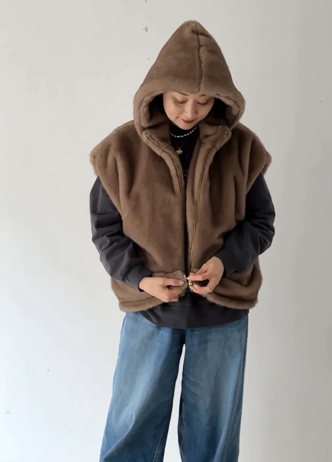 フェイクミンクファーフーディー | HUG O WaR ONLINE STORE