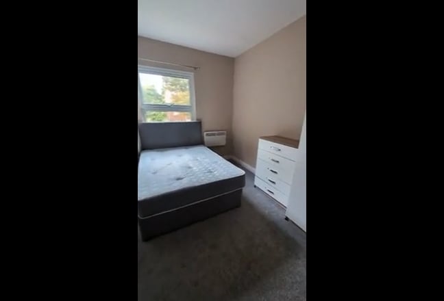 Studio Flat Available Fully Furnished Main Photo