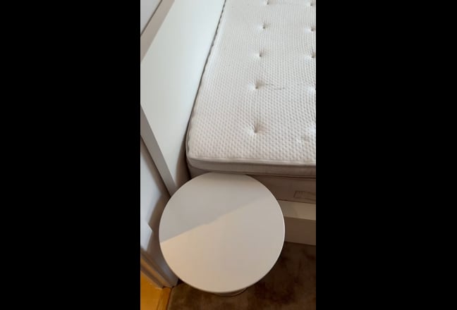 Spacious Double Room –  London Bridge Main Photo