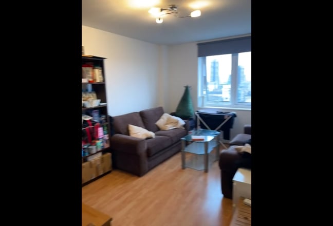 Room at Aldgate East  Main Photo