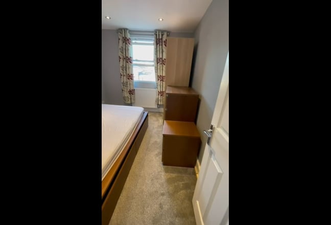  Lovely Double Room in All-Girls Tooting House!✨ Main Photo