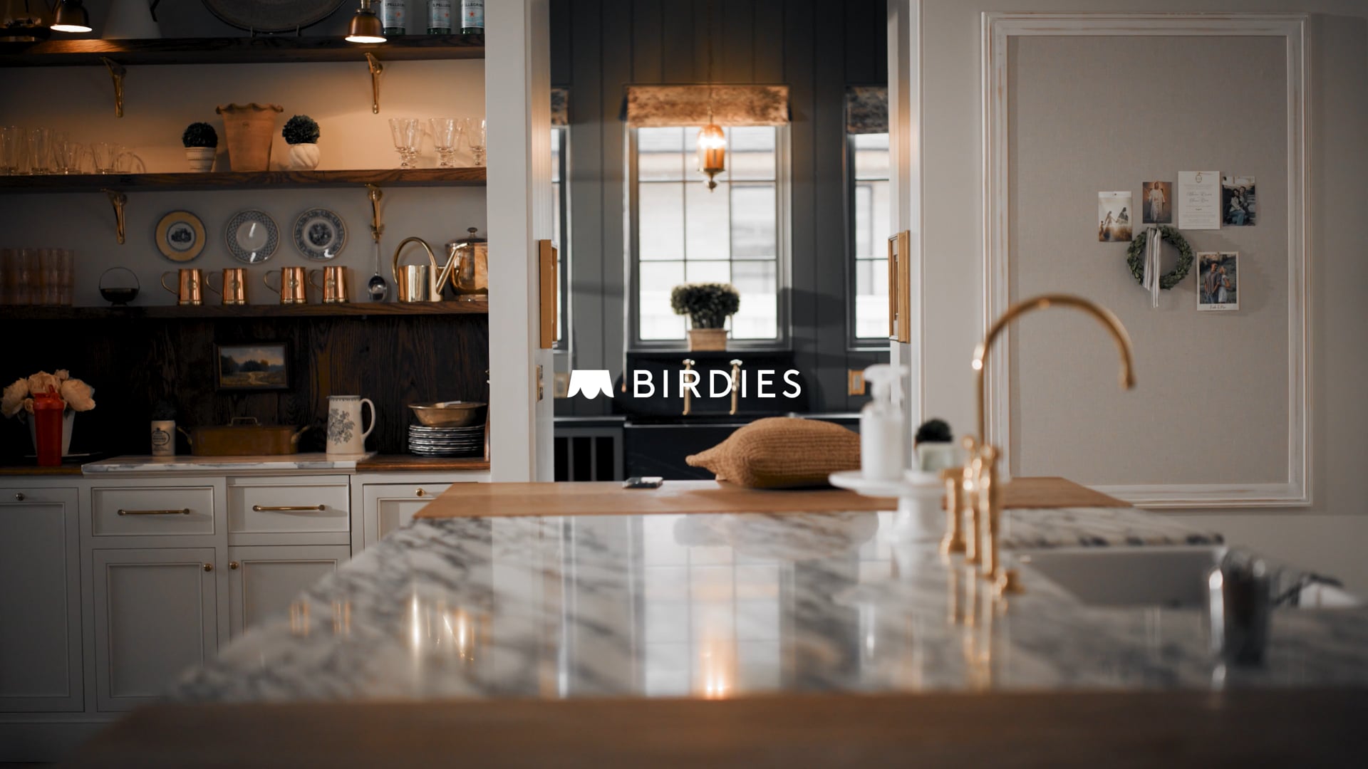 Birdies - She's Magic