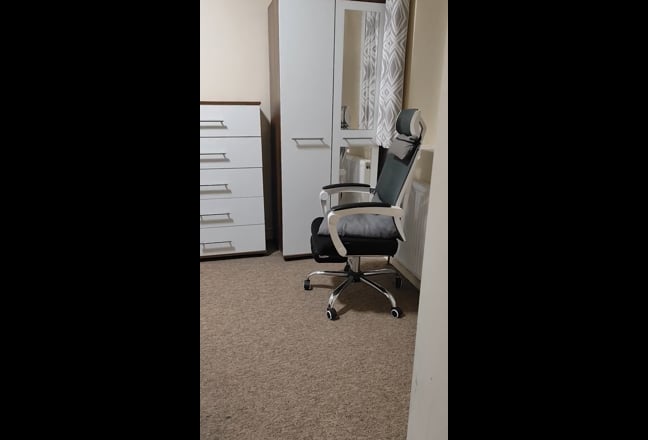 All-Inclusive Double Room for WorkingProfessionals Main Photo