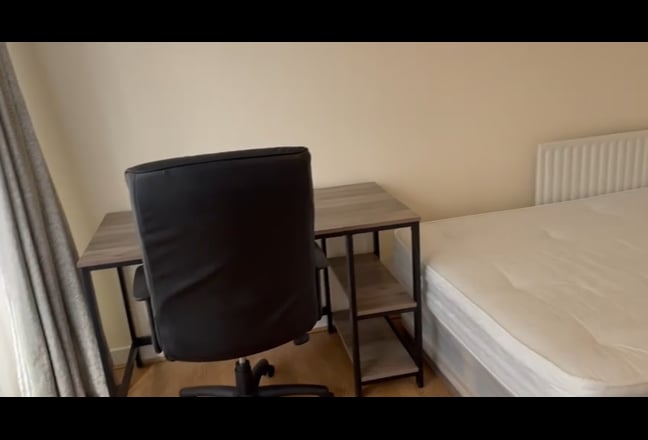 UCL/KCL/Imperial Students: Double Room with Bills  Main Photo