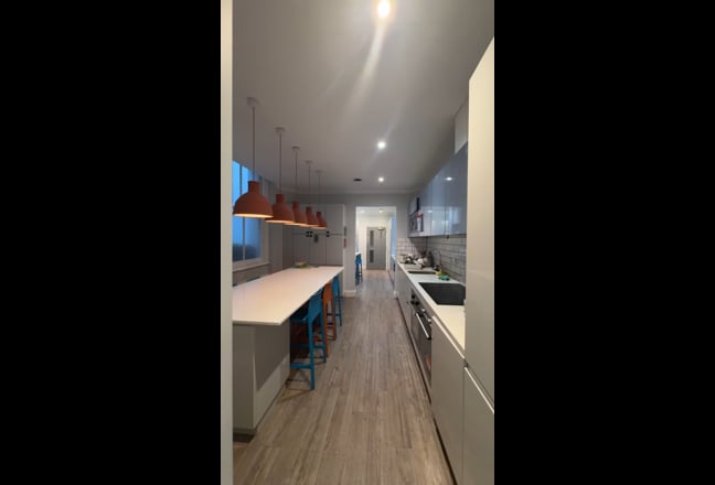 Victoria Student Apartment  from 25.12/26.1-26.8 Main Photo