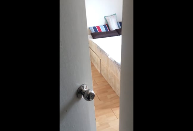 Lovely double room near Canada Water Main Photo