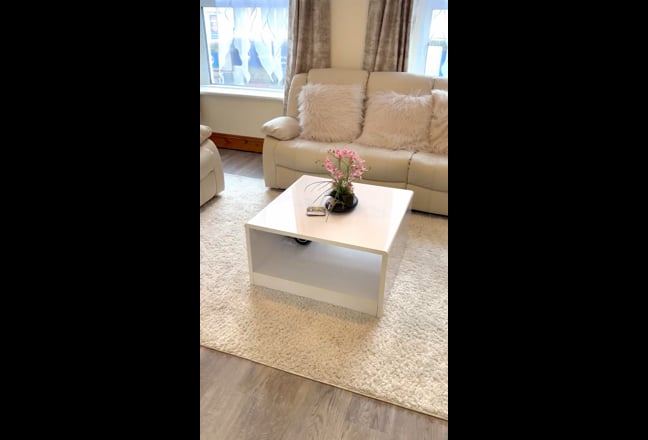 Flat share  Main Photo