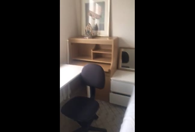 Single clean quiet rooms at Hendon  Main Photo