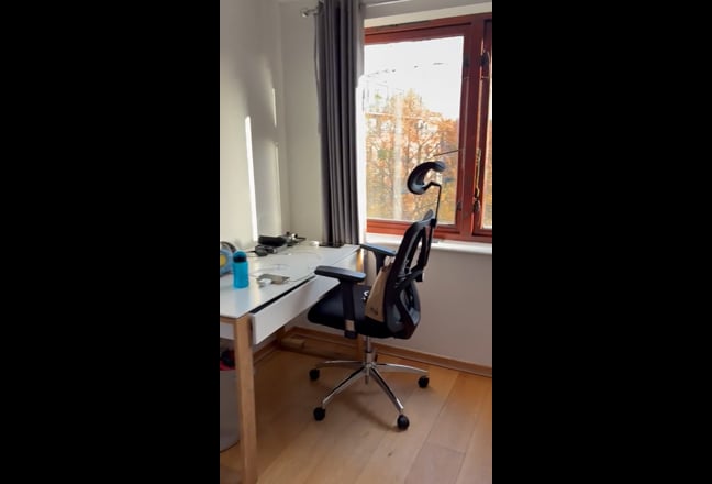 Room for rent in bright 2bd 2 bath in Angel Main Photo