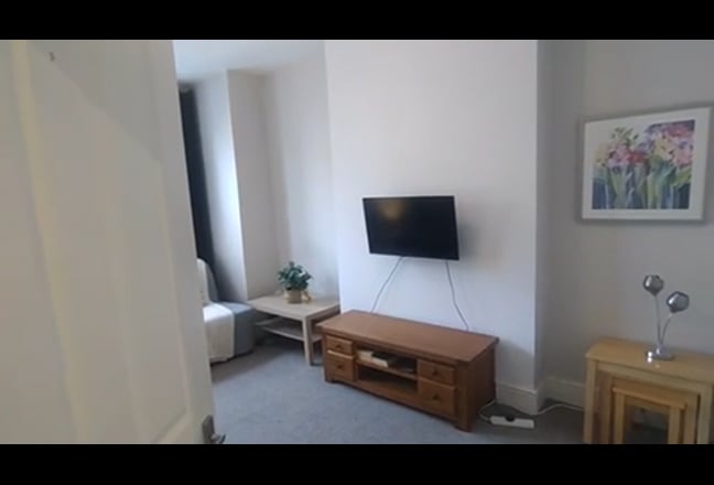 Video 1: Bedroom 1