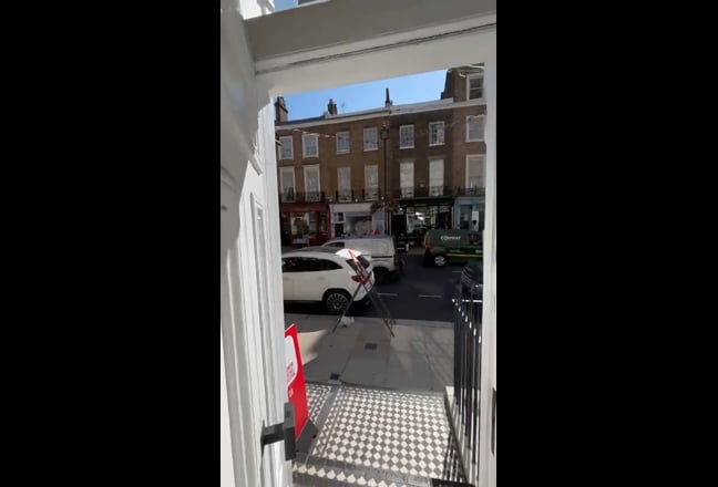 2 rooms available in 3 bed 2.5 bath in marble arch Main Photo